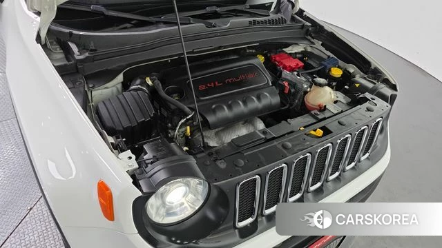 Jeep Renegade id 3814521 из Кореи 16