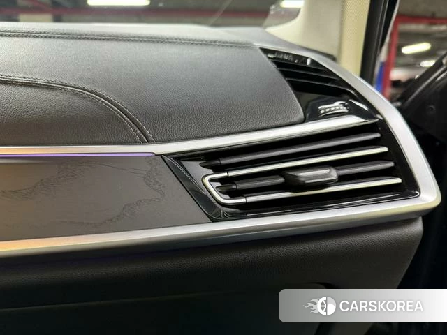 BMW X7 id 4235421 из Китая 43