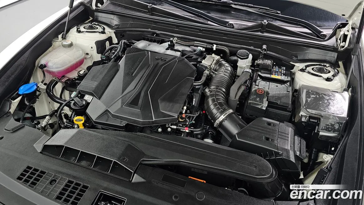 Hyundai Grandeur (GN7) id 2187030 из Кореи 16