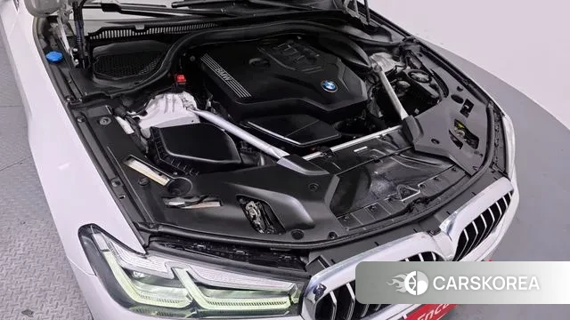 BMW 5 Series (G30) id 3665847 из Кореи 16