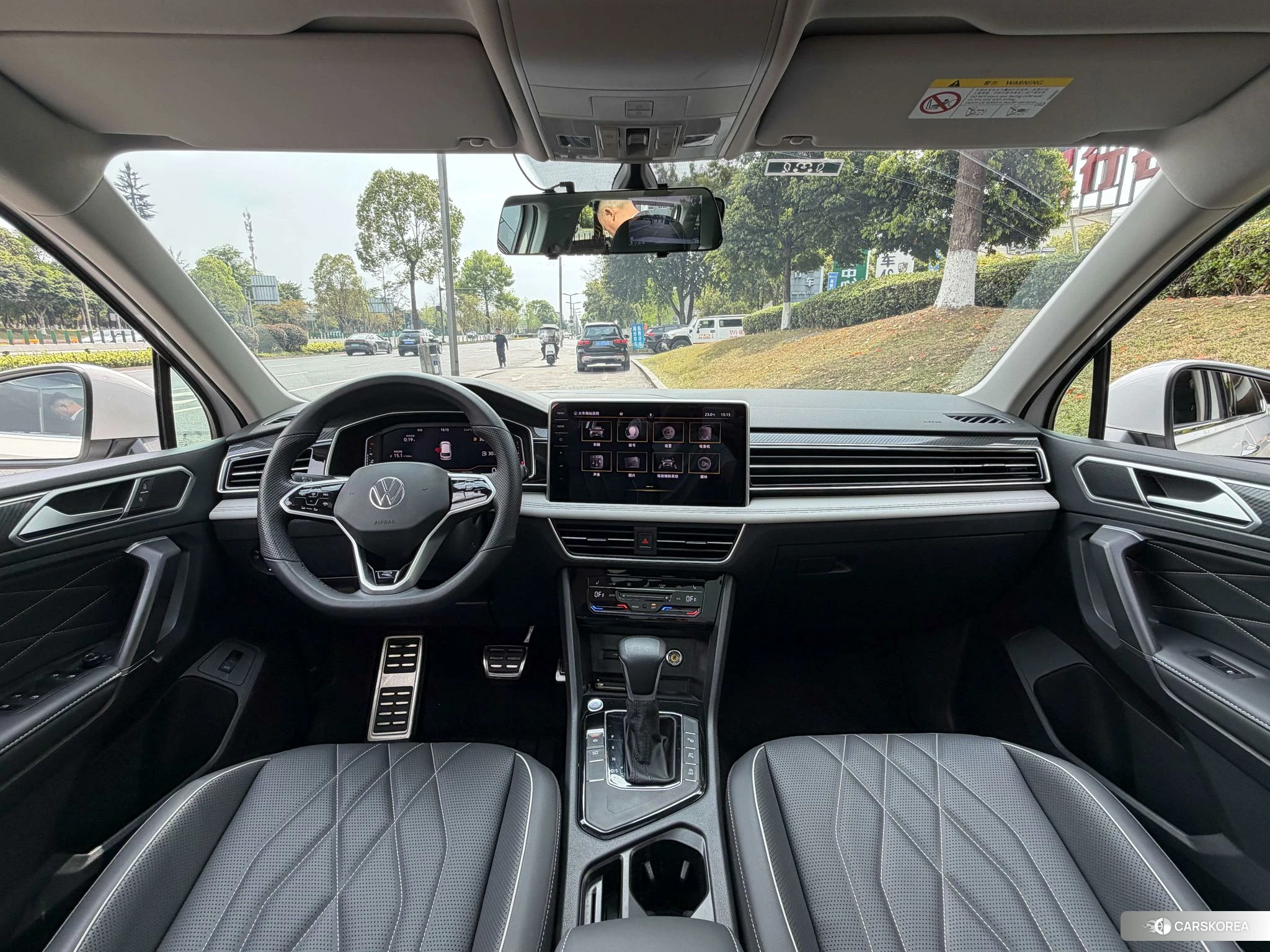 Volkswagen Tiguan L id 4426786 из Китая 9