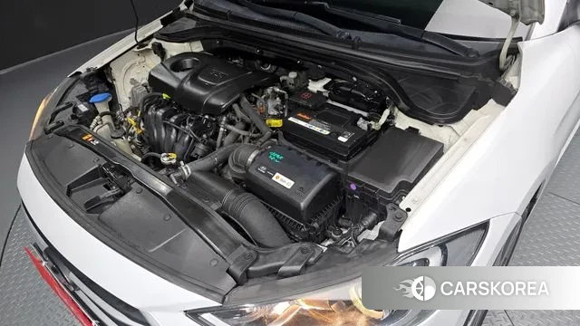 Hyundai Avante AD id 3608276 из Кореи 16