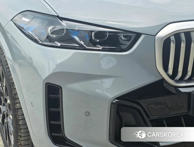 BMW X5 (G05) 2026 Серебристо-серый из Кореи, фото 6