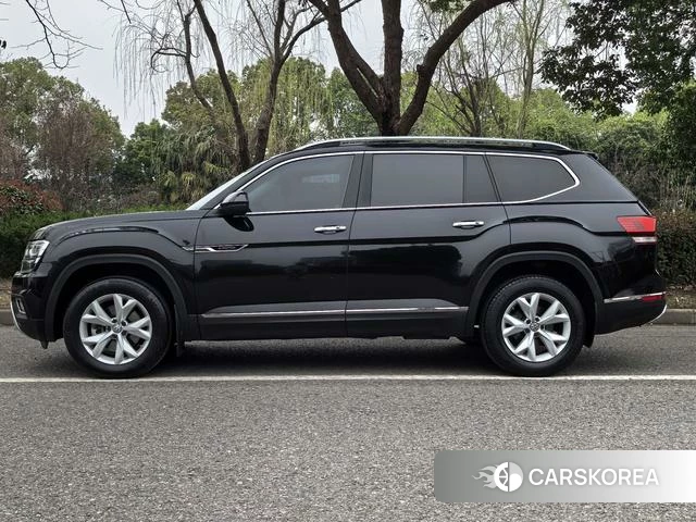 Volkswagen Tourang id 4209775 из Китая 11
