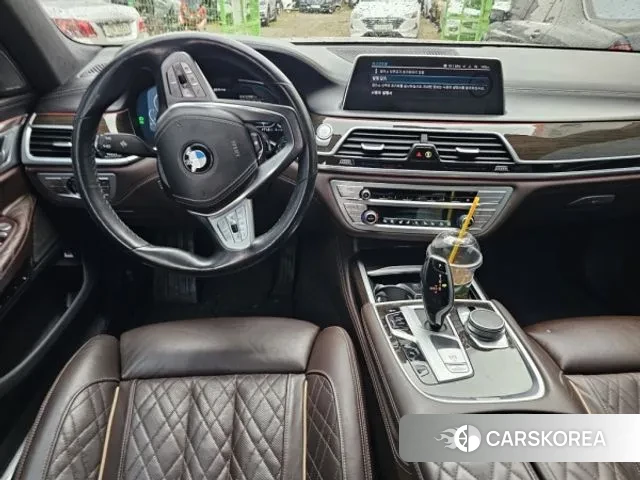 BMW 7 Series (G11) 2021 Песочный из Кореи, фото 6