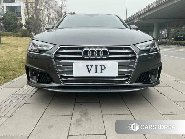 Audi A4L 2020 Темно-серый из Китая, фото 6