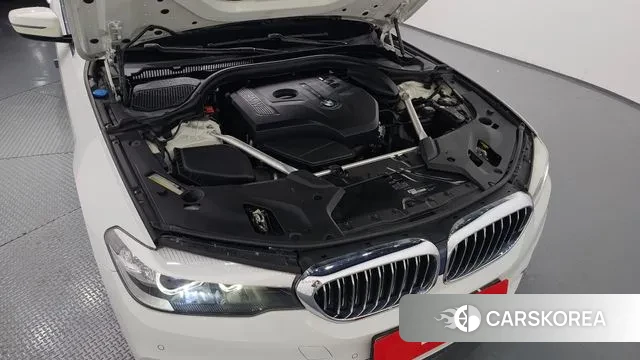 BMW 5 Series (G30) id 3692419 из Кореи 16