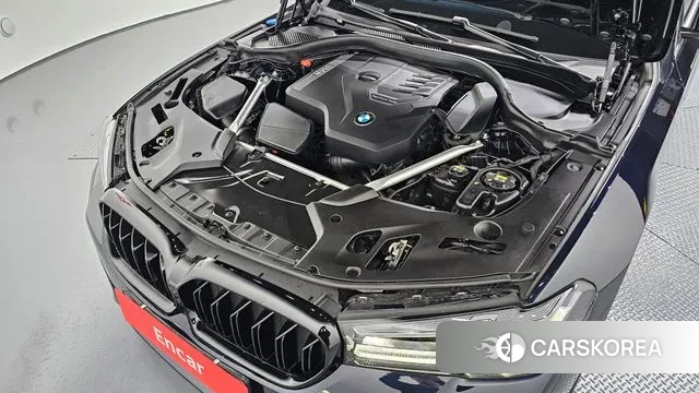 BMW 5 Series (G30) id 3497733 из Кореи 16