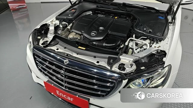Mercedes-Benz E-Class W213 id 4430002 из Кореи 28
