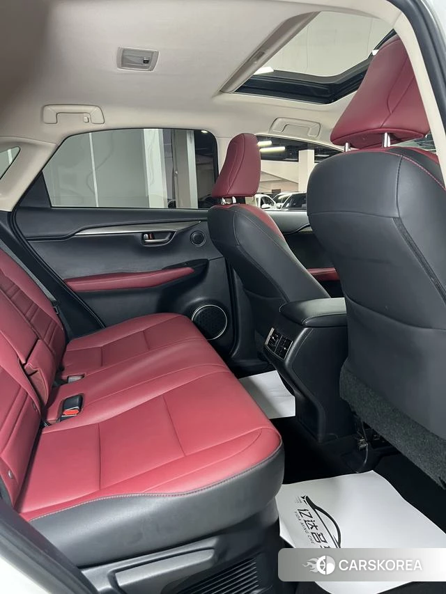 Lexus NX id 4218709 из Китая 25