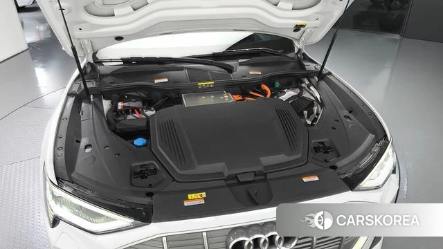 Audi e-Tron id 4585743 из Кореи 31