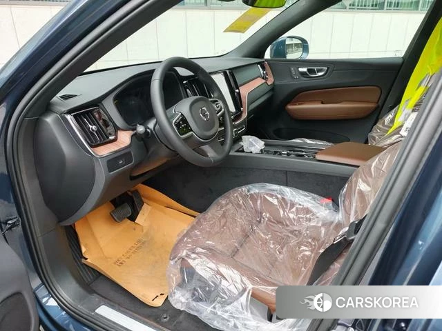Volvo XC60 2025 Синий из Китая, фото 6