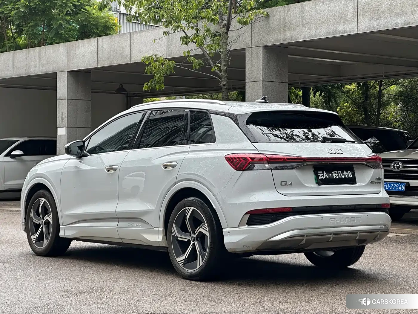 Audi Q4 e-tron 2023 Белый из Китая, фото 6