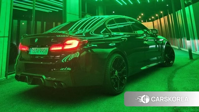 BMW 5 Series (G30) id 3808348 из Кореи 7