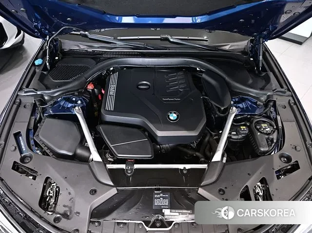 BMW 5 Series (G30) id 3324152 из Кореи 16