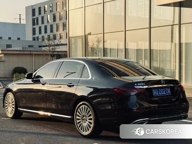 Mercedes-Benz E-class 2022 Черный из Китая, фото 6