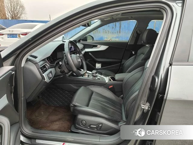 Audi A4L 2023 Темно-серый из Китая, фото 6