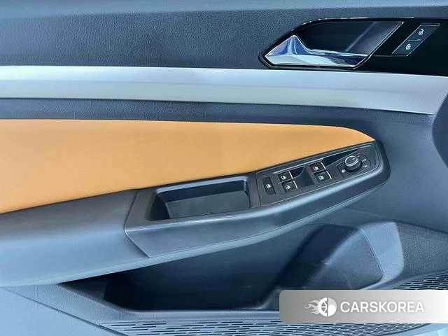 Volkswagen Bora id 4291065 из Китая 17