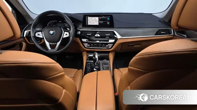 BMW 5 Series (G30) id 3018213 из Кореи 16