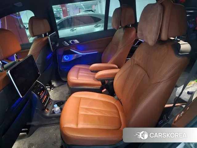 BMW X7 (G07) 2022 Белый из Кореи, фото 6