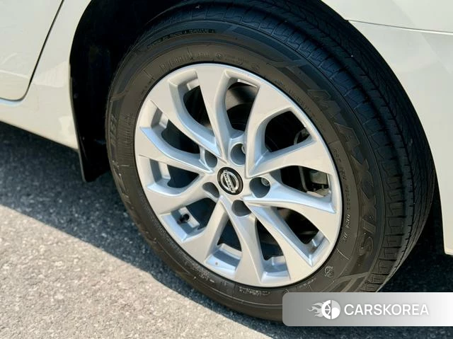 Nissan Xuan Yi id 4277215 из Китая 13