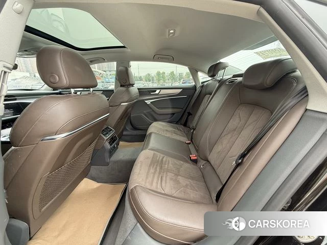 Audi A7L id 4307095 из Китая 12