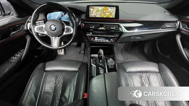 BMW 5 Series (G30) id 4188265 из Кореи 36