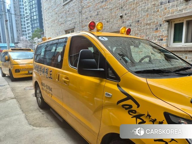 Hyundai The New Grand Starex 2019 Желтый из Кореи, фото 6