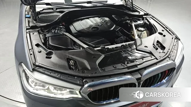 BMW 5 Series (G30) id 3259625 из Кореи 16