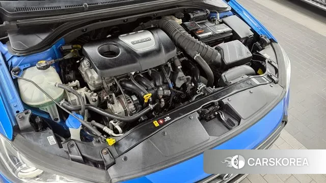 Hyundai Avante AD id 3440063 из Кореи 16