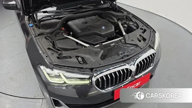 BMW 5 Series (G30) id 3734828 из Кореи 16