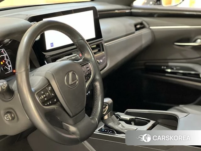 Lexus ES id 4254622 из Китая 15