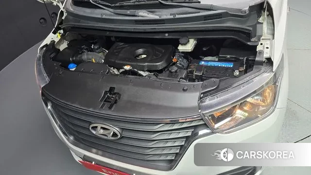 Hyundai The New Grand Starex id 3042321 из Кореи 16