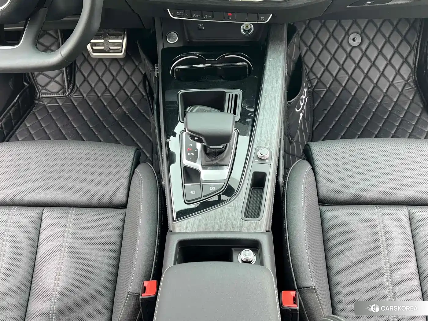 Audi A4L id 4606851 из Китая 12
