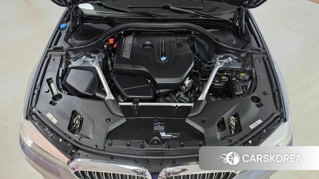 BMW 5 Series (G30) id 3873710 из Кореи 16