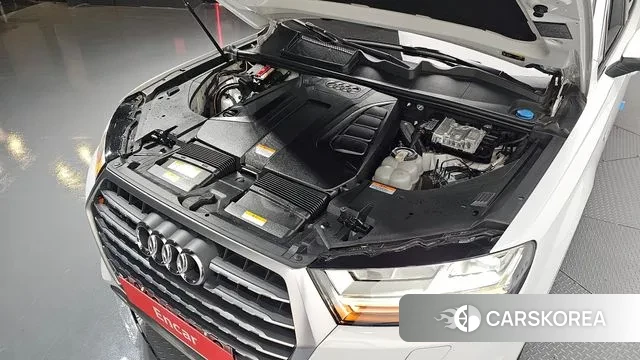 Audi Q7 (4M) id 3479887 из Кореи 16