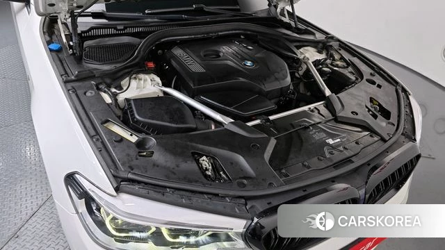BMW 5 Series (G30) id 4318362 из Кореи 27