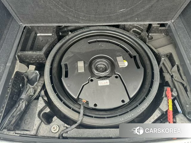 Audi Q5L Sportback id 4320698 из Китая 14