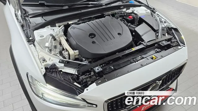 Volvo V60 Cross-Country 2nd Generation id 2816132 из Кореи 16