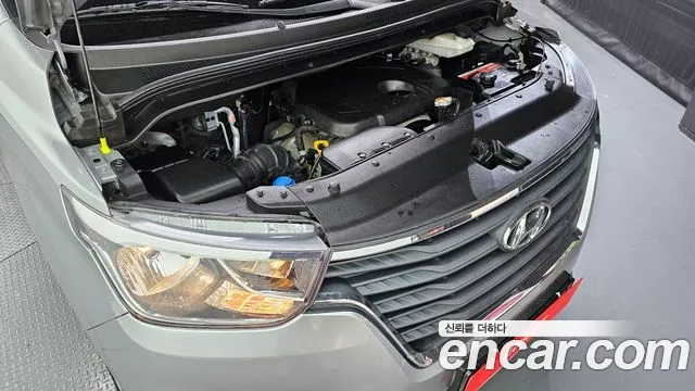 Hyundai The New Grand Starex id 2710609 из Кореи 16