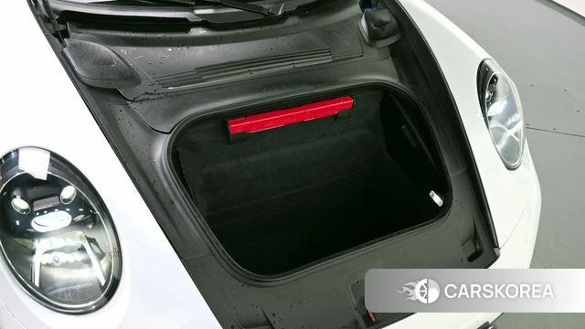 Porsche 911(992) id 4381809 из Кореи 16