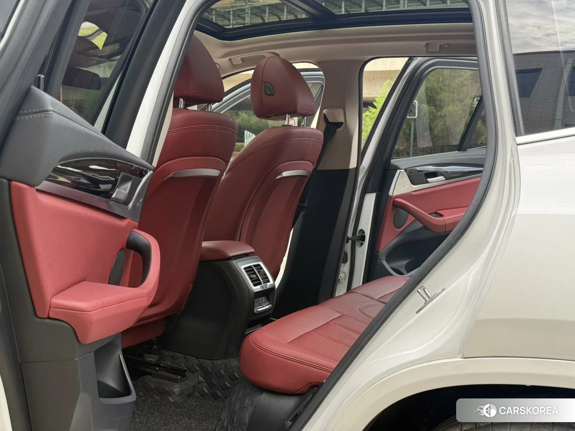 BMW X3 id 4510318 из Китая 16