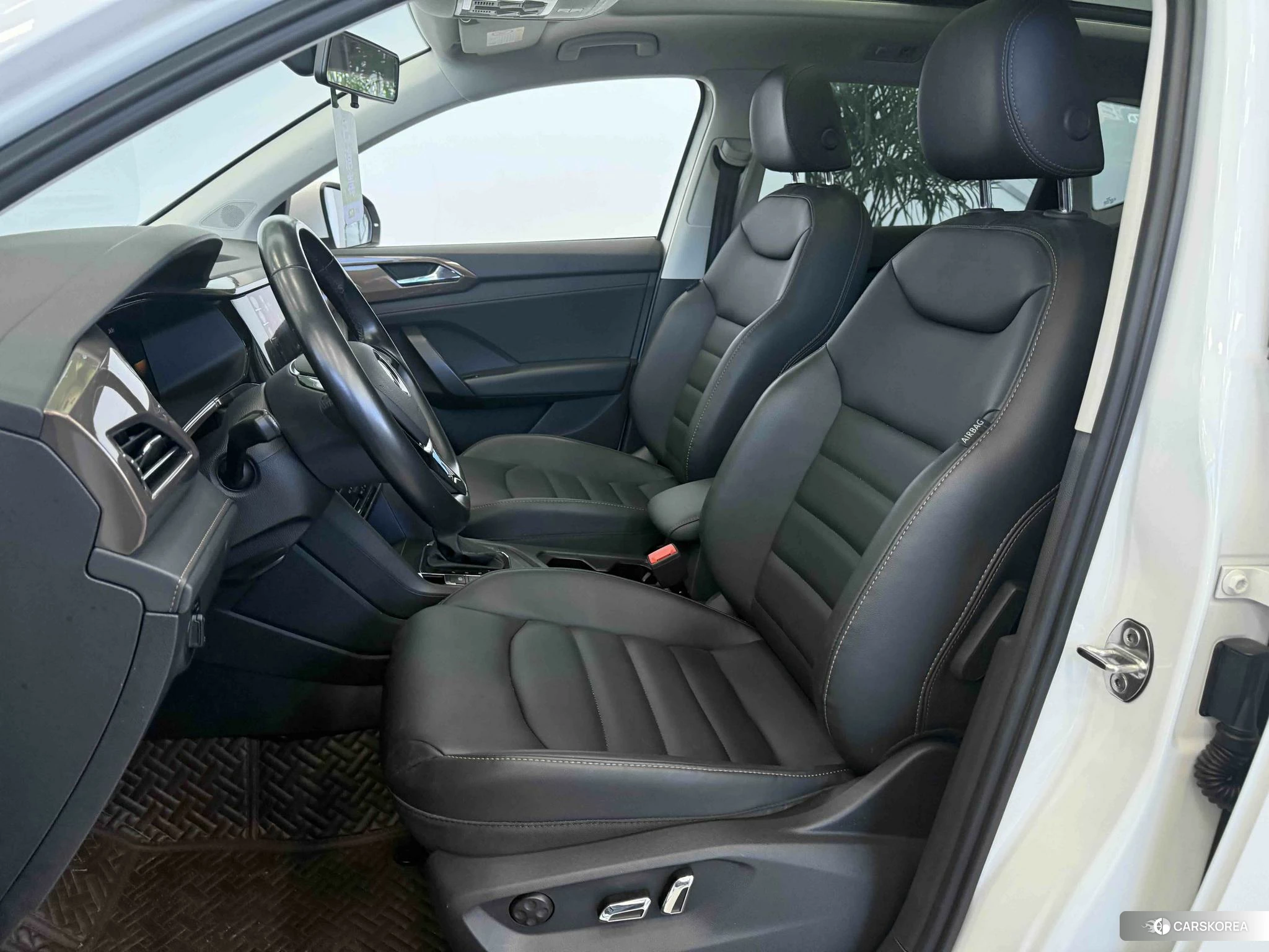 Volkswagen Tuyue id 4512617 из Китая 18