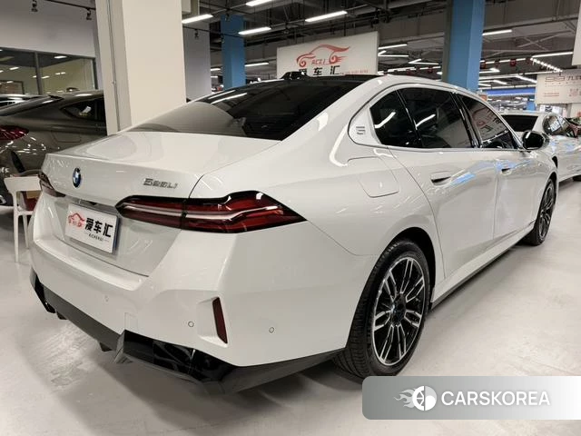 BMW 5 series id 4307610 из Китая 13