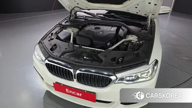 BMW 5 Series (G30) id 3345351 из Кореи 16