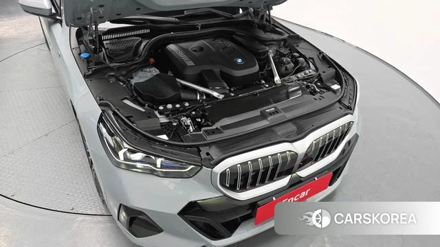 BMW 5 Series (G60) id 4342869 из Кореи 16