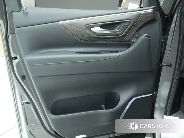 Toyota Elfa id 4329062 из Китая 24