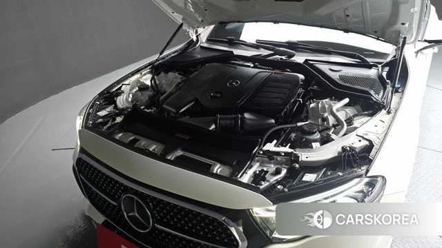 Mercedes-Benz E-Class W214 id 4792297 из Кореи 27