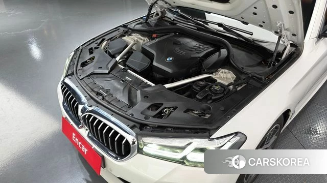 BMW 5 Series (G30) id 4640616 из Кореи 16