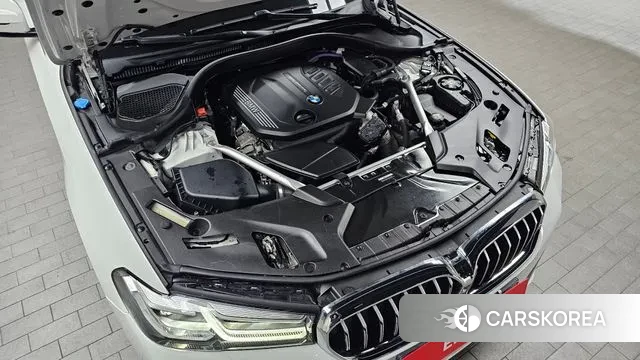 BMW 5 Series (G30) id 3635540 из Кореи 16